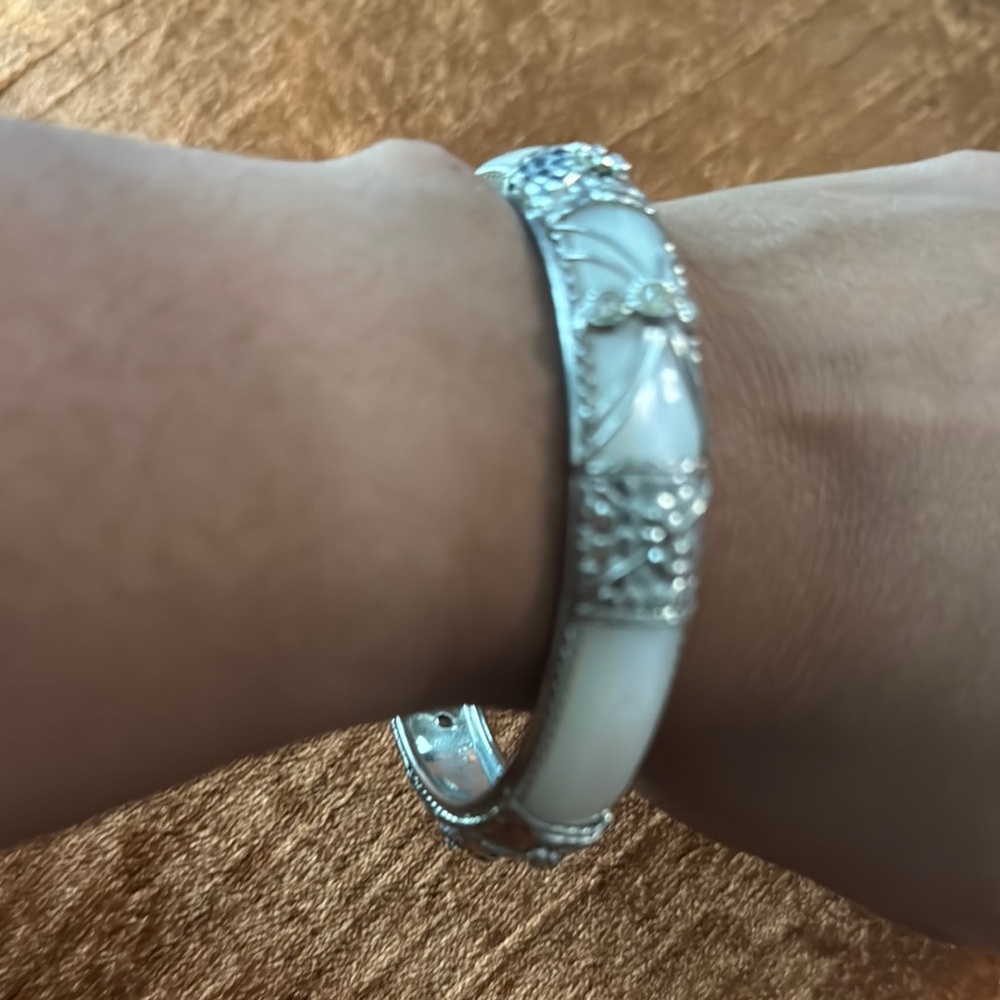 Elegant Silver and White Bracelet